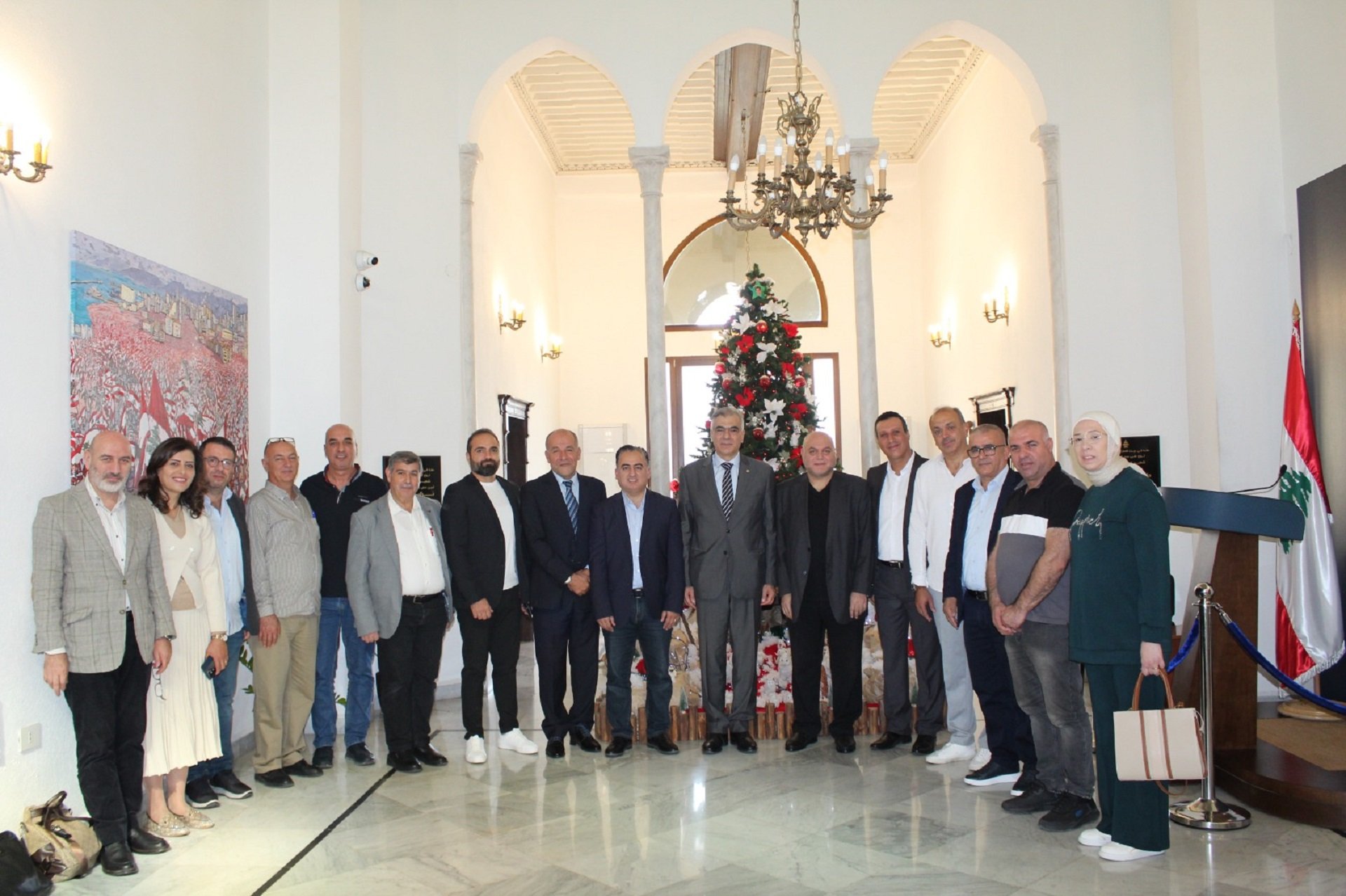 الصايغ أكد لروابط التعليم الرسمي دعم كتلة "الكتائب" لمطالبهم